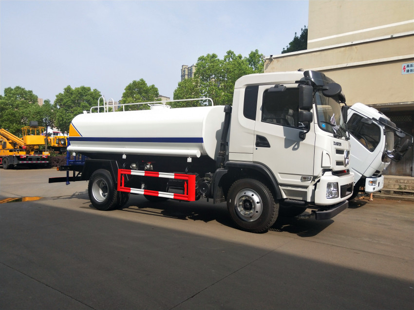 �����О�ˮ܇�N�ۣ������О�ˮ܇�S���N�ۣ������О�ˮ܇�S��ֱ�N��؛������