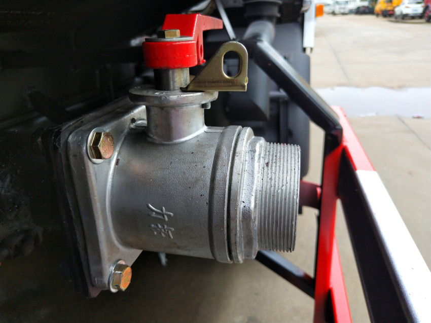 灑水車配件-灑水車消防栓加水進(jìn)水閥門 灑水車配件-灑水車消防栓加水進(jìn)水閥門