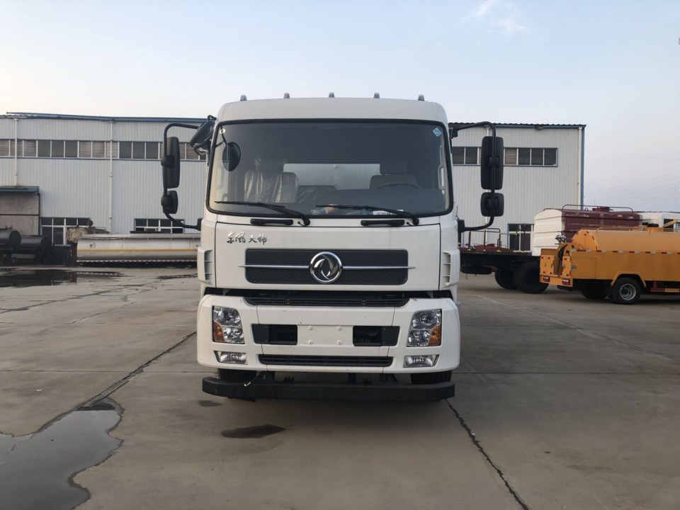 �h(hu��n)�l(w��i)��ˮ܇ͻȻ�x܇���������܇���ˣ�˾�C��ů��