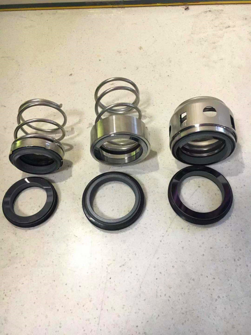 ���b��ˮ�ÙC(j��)е�ܷ�ע�����(xi��ng)-��ˮ܇(ch��)����r(ji��)��