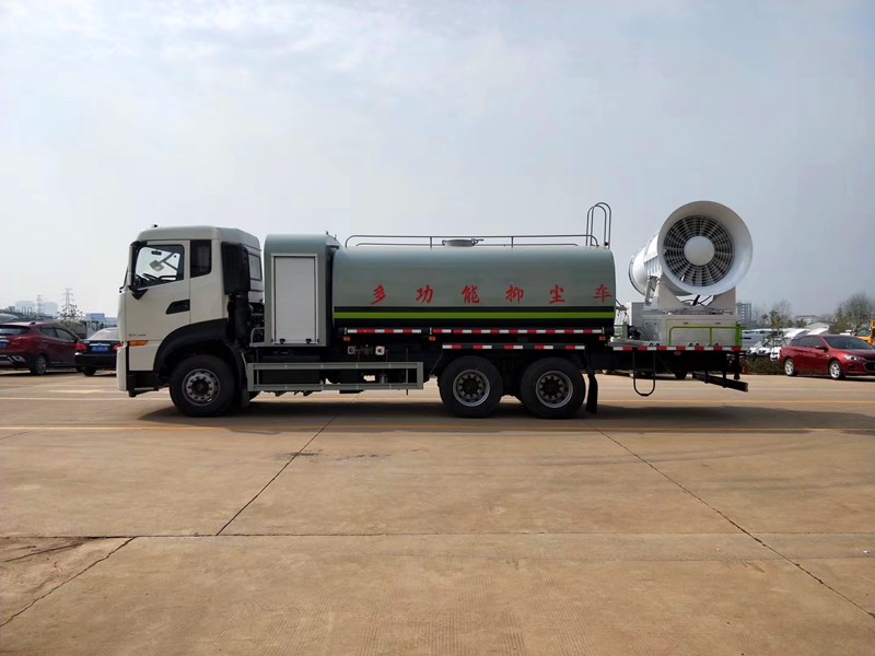 東風天龍15-17噸霧炮灑水車 東風天龍15-17噸霧炮灑水車