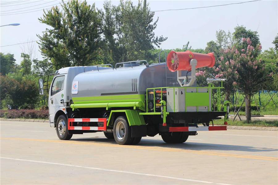 國六8噸霧炮灑水車 國六8噸霧炮灑水車