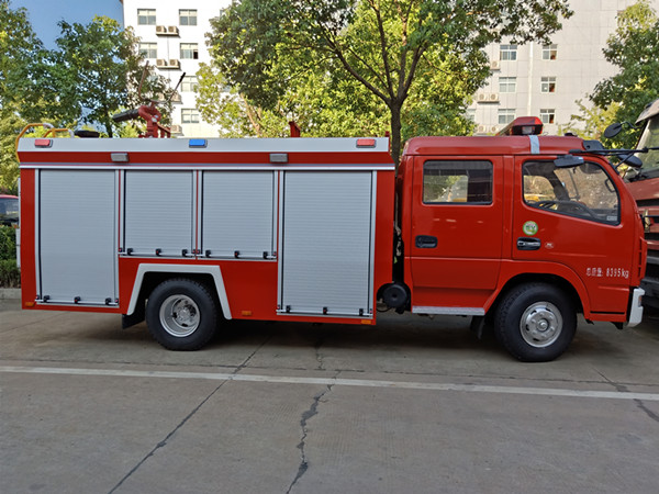 �|�L(f��ng)2����4����6������܇(ch��)��(b��o)�r(ji��) �������ý�B-��������܇(ch��)�S(ch��ng)��ֱ�N(xi��o)