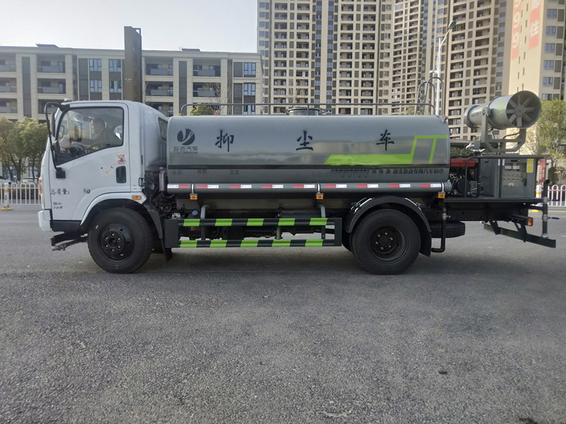 12方灑水車 12方灑水車