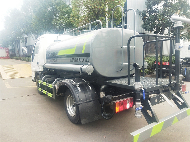 小型灑水車 小型灑水車