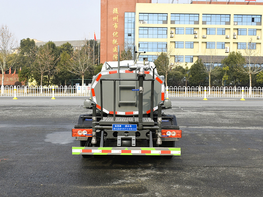 С�͞�ˮ܇-����3��С�͞�ˮ܇-����ӯͨ