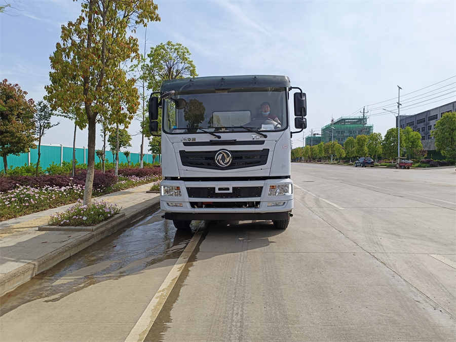 �h����ˮ܇�����Xһ�v�������˽�r���c����֮�g���Pϵ