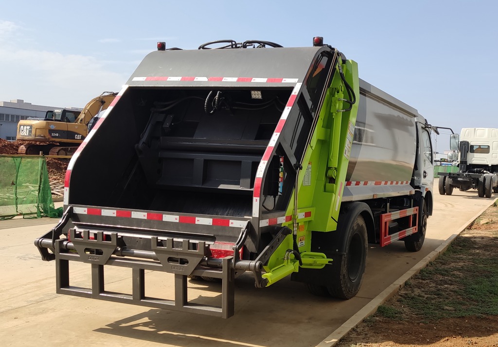 �|�L(f��ng)���𿨉��s����܇