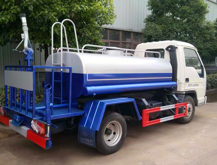 ����С�͞�ˮ܇